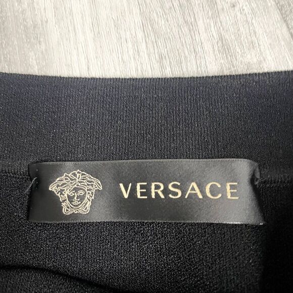 Versace Logo Print Skirt - Picture 5 of 5